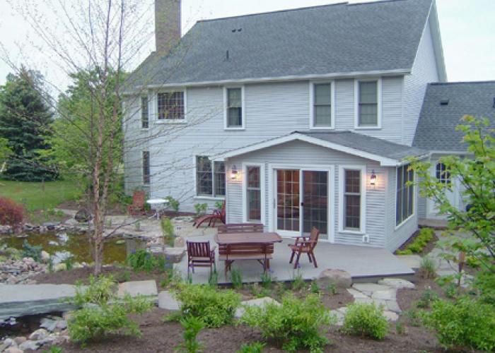 timber_framing_blend_with_traditional.jpg