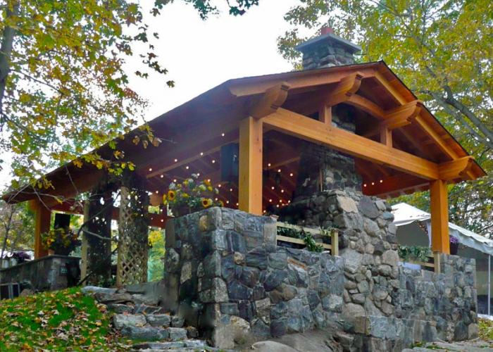 timber_pavilion_for_wedding.jpg