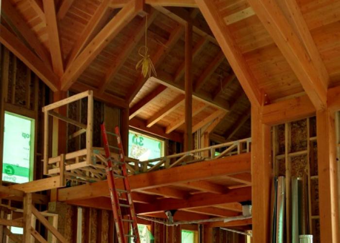 cayuga_lake_timber_frame_interior_progress.jpg