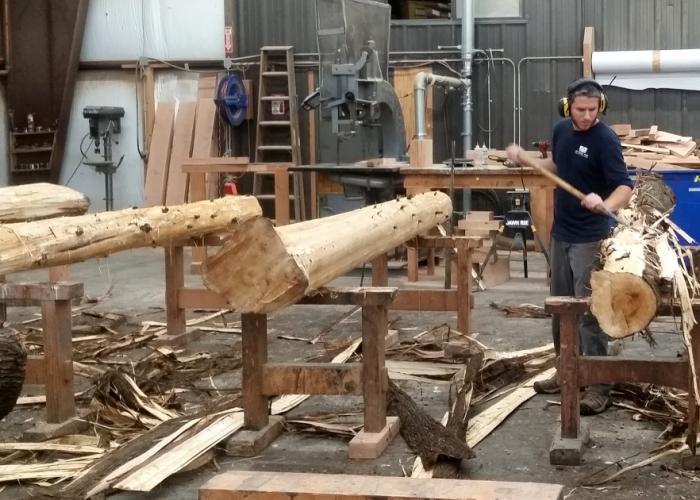 peeling_a_post_pete_in_shop.jpg