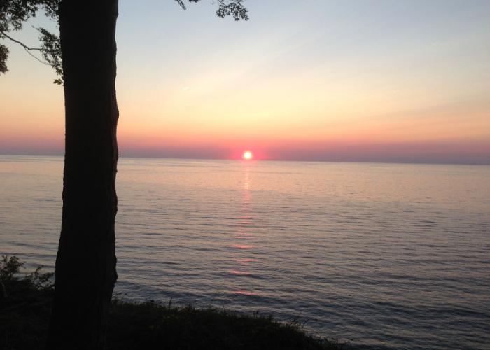 sunset_on_the_lake.jpg