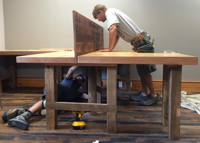 new_custom_desk_in_finance.jpg