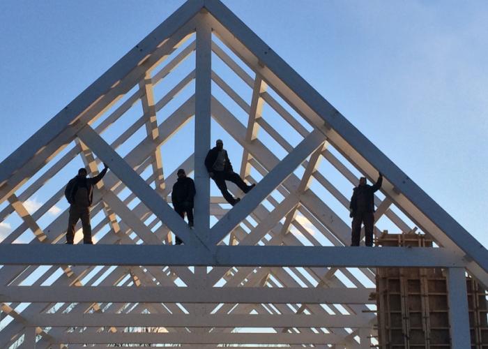 timber_framers_on_truss.jpg