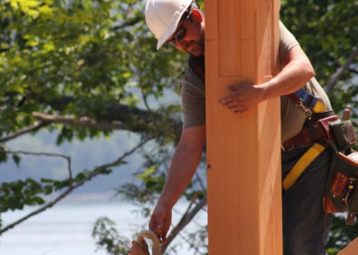 jake_and_rick_raising_the_frame_cayuga_lake.jpg